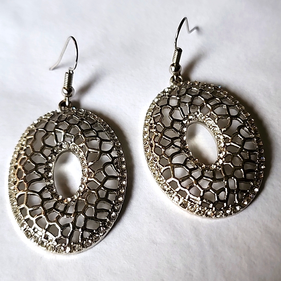 Previously Loved Rhinestone Lace Style Earrings Previously Loved Rhinestone Lace Style Earrings